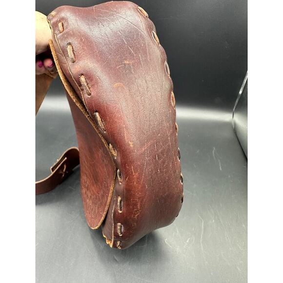 Vintage Tooled Leather Purse Floral Shoulder Hippie Chic Boho Bag Wide Strap - Picture 7 of 14